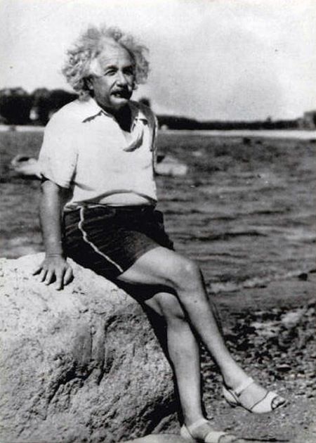 Einstein in mandals? You would never see Isaac Newton in mandals
