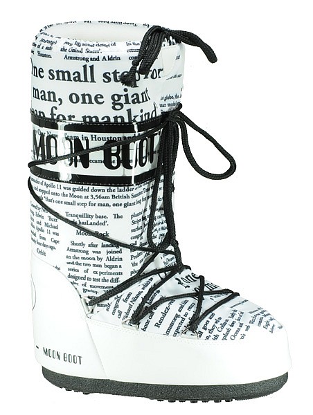 The Newspaper Moon Boot!